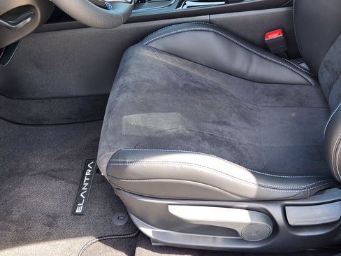 New 2025 Hyundai Elantra N image 9