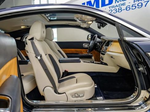 Used 2017 Rolls-Royce Wraith RWD image 51
