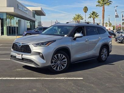 Used 2021 Toyota Highlander Platinum