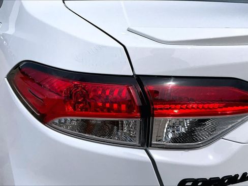 Used 2024 Toyota Corolla SE FWD image 28