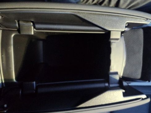 Used 2025 Buick Envision Preferred image 23