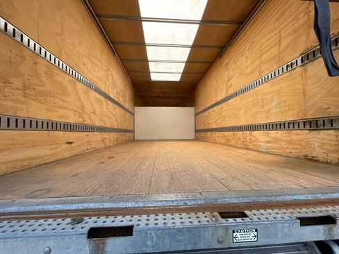 Used 2023 Chevrolet Express 3500 w/ Power Convenience Package RWD image 17