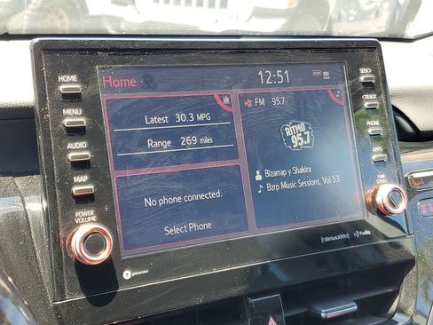 Used 2022 Toyota Camry XSE image 19