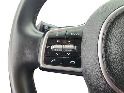 Used 2021 Kia Sorento S image 30