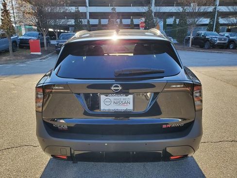 Certified 2025 Nissan Kicks SR image 5