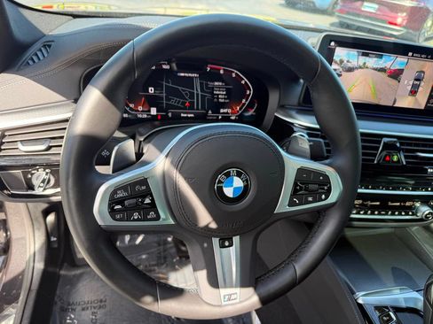 Used 2023 BMW M550i xDrive AWD/4WD image 11