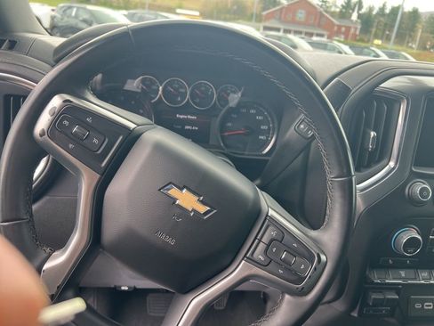 Used 2023 Chevrolet Silverado 2500 LT image 13