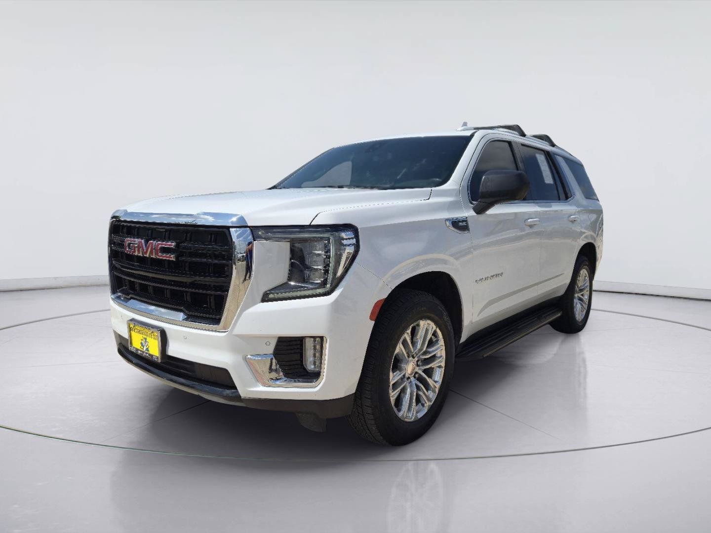 Used 2022 GMC Yukon SLE RWD image 1