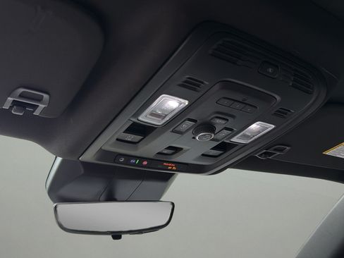 Certified 2024 Cadillac Escalade ESV Premium Luxury w/ LPO, Floor Liner Package AWD/4WD image 40