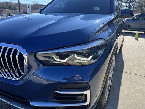 Certified 2023 BMW X5 sDrive40i w/ Climate Comfort Package image 11