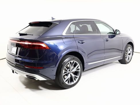 Used 2024 Audi Q8 Premium Plus image 17