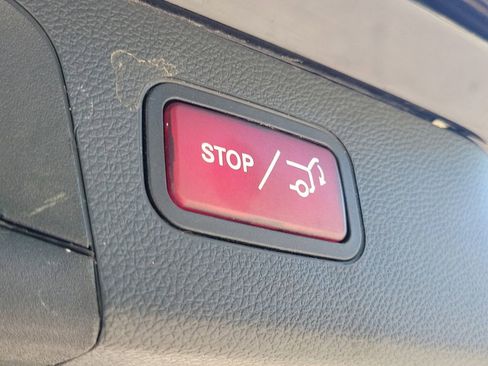 Used 2020 Mercedes-Benz GLC 300 4MATIC image 15