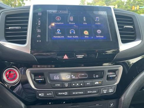Used 2016 Honda Pilot Elite image 11