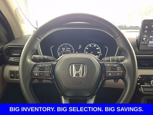 Used 2025 Honda Pilot Touring image 27