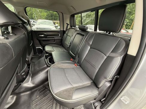 Used 2024 RAM 2500 Laramie AWD/4WD image 12