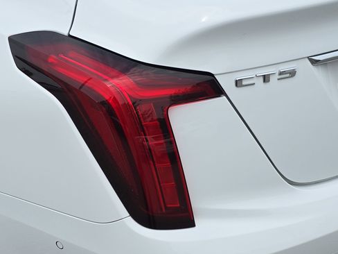 Used 2025 Cadillac CT5 Premium Luxury RWD image 32