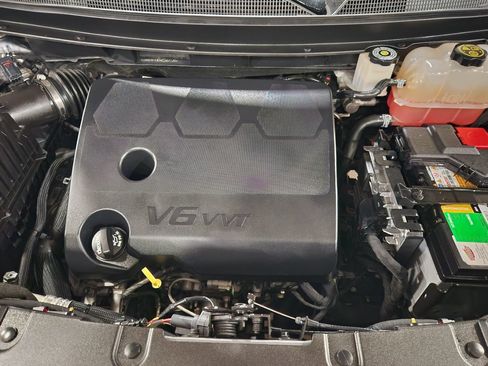 Used 2021 Chevrolet Traverse LS w/ LPO, Floor Liner Package FWD image 43