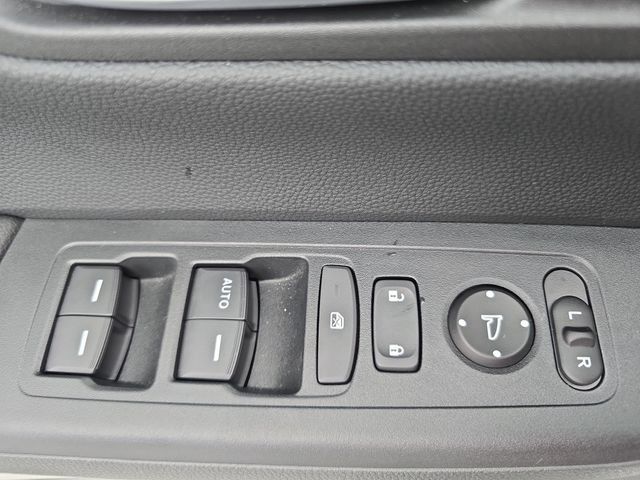 Certified 2025 Honda CR-V LX image 27