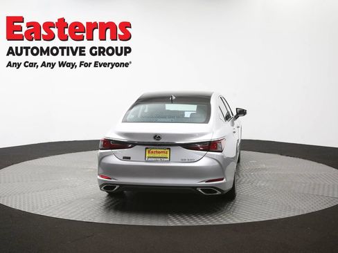 Used 2019 Lexus ES 350 Ultra Luxury w/ Accessory Package FWD image 41