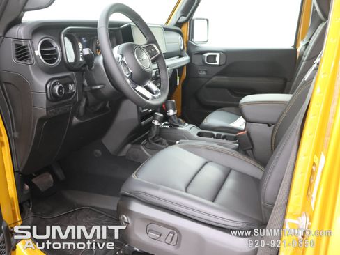 New 2026 Jeep Wrangler Unlimited Sahara AWD/4WD image 7