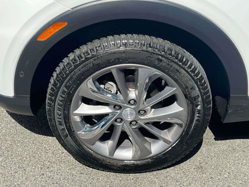 Used 2020 Buick Encore GX Essence w/ Experience Buick Package AWD/4WD image 6
