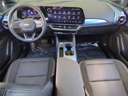 Used 2025 Chevrolet Equinox EV LT w/ Convenience Package FWD image 13