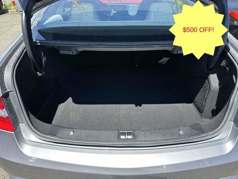 Used 2010 Mercedes-Benz E 550 Coupe image 11