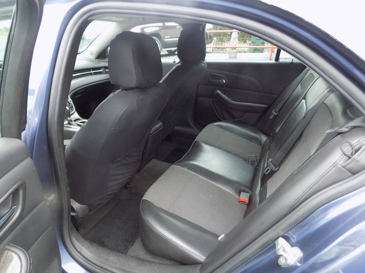 Used 2014 Chevrolet Malibu LT FWD image 12
