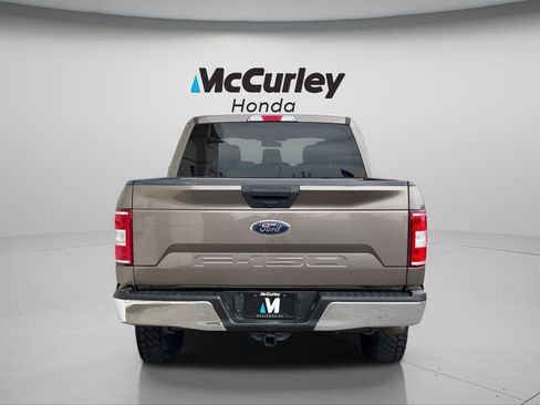 Used 2018 Ford F150 XLT w/ Trailer Tow Package AWD/4WD image 4