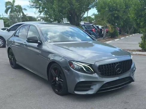 Used 2017 Mercedes-Benz E 300 E 300 image 3