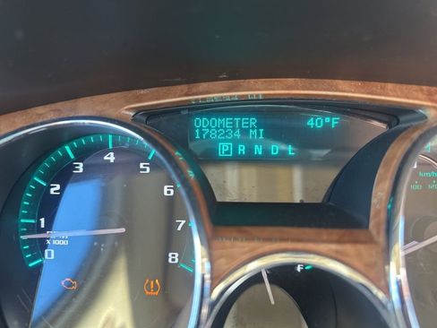 Used 2008 Buick Enclave CXL w/ Entertainment Package #1 image 6