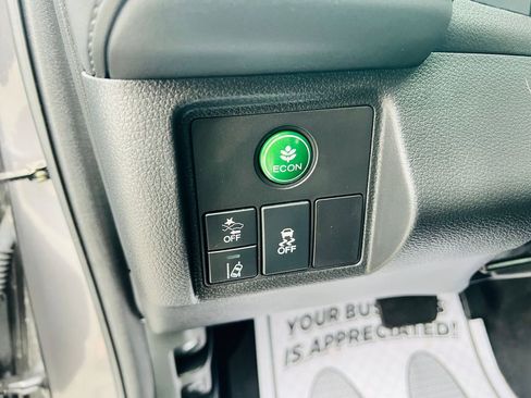 Used 2022 Honda HR-V EX image 17