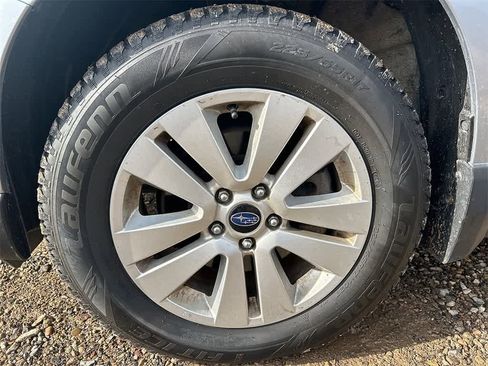 Used 2017 Subaru Outback 2.5i image 8