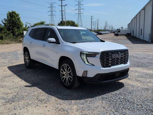 New 2026 GMC Acadia Denali Ultimate FWD image 8