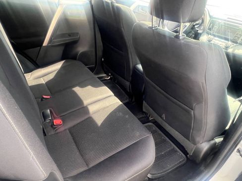 Used 2013 Toyota RAV4 XLE AWD/4WD image 17