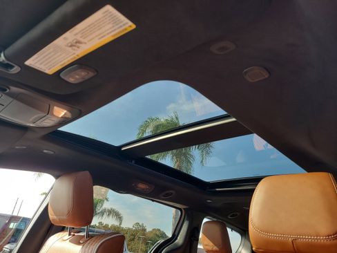 New 2026 Chrysler Pacifica Pinnacle FWD image 16