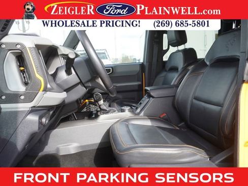 Used 2022 Ford Bronco Badlands image 16