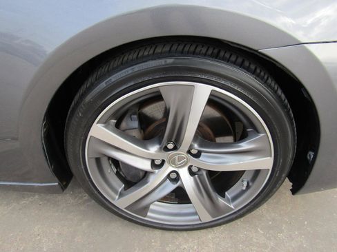 Used 2017 Lexus IS 200t image 7