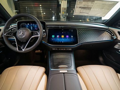 New 2026 Mercedes-Benz E 350 4MATIC Sedan image 10
