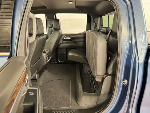 Used 2024 GMC Sierra 1500 SLT w/ SLT Premium Plus Package image 34