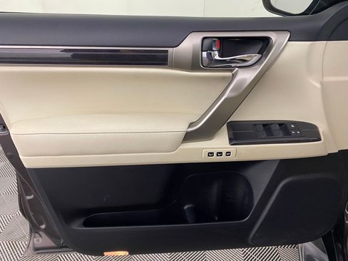 Used 2020 Lexus GX 460 Premium image 12