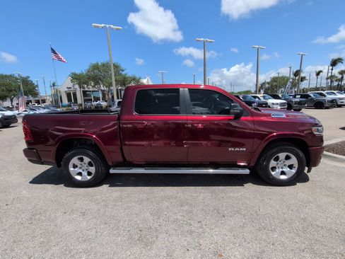 Used 2025 RAM 1500 Big Horn AWD/4WD image 4