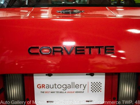 Used 1990 Chevrolet Corvette ZR-1 RWD image 31