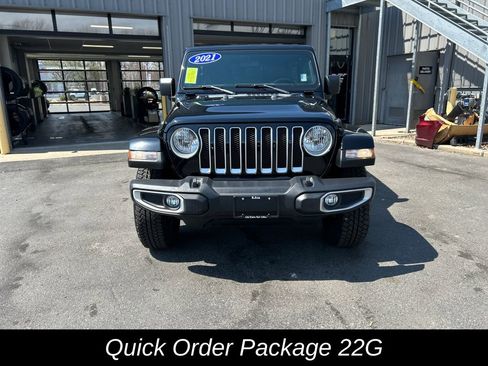 Used 2021 Jeep Wrangler Unlimited Sahara w/ Dual Top Group image 8