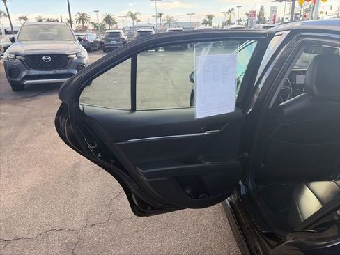 Used 2023 Toyota Camry SE image 17