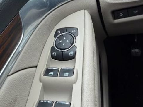 Used 2018 Ford Explorer Limited w/ Equipment Group 301A AWD/4WD image 26