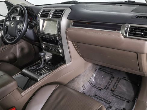 Used 2018 Lexus GX 460 w/ Navigation Package image 46