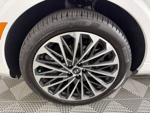 Used 2026 Hyundai Palisade Calligraphy FWD image 11