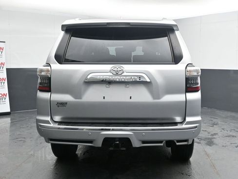 Used 2022 Toyota 4Runner Limited image 8
