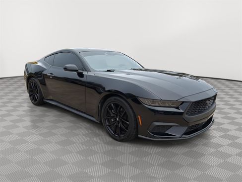 Used 2024 Ford Mustang EcoBoost image 7